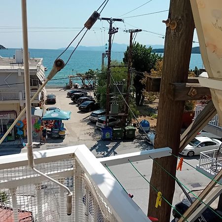 Appartamento Sea Néa Péramos Esterno foto